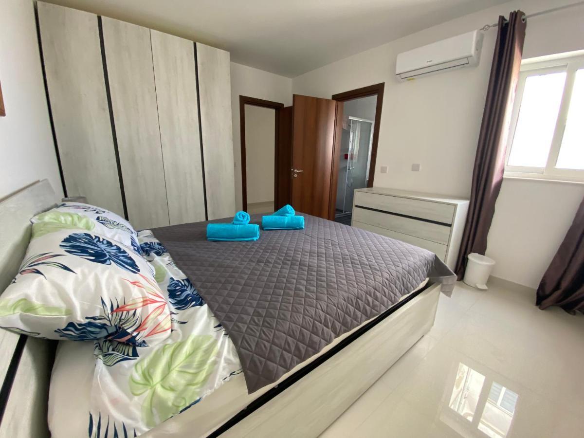 Sunshine Apartments Mellieha - Modern Three Bedroom Apartment - Apt No 2 Zewnętrze zdjęcie